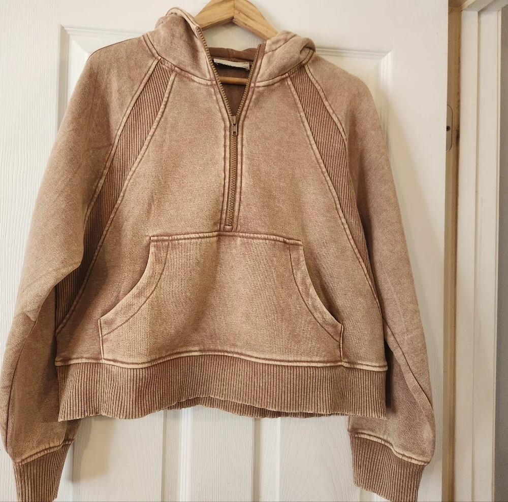 ✨️✨️NWOT✨️✨️ Zenana Outfitters Deep Camel Half-Zip Fleece Pullover ✨️✨️NWOT✨️✨️ - Picture 4 of 7